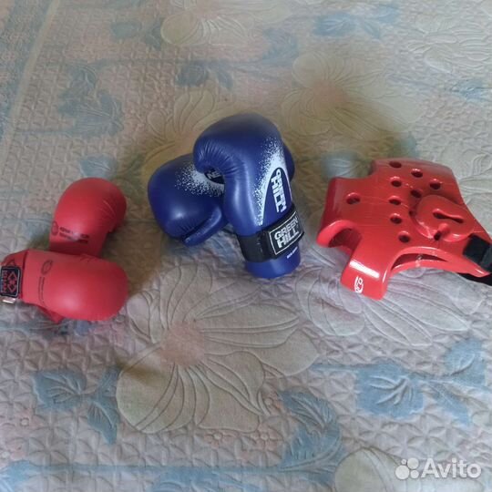 Форма для тхэквондо 116-122 шлем перчатки