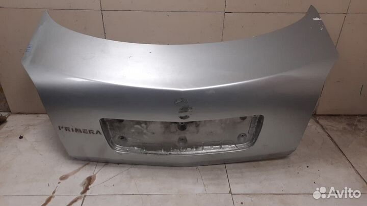 Крышка багажника Nissan Primera