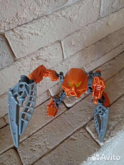 Lego робот bionicle