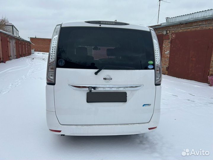 Nissan Serena 2.0 CVT, 2016, 177 000 км