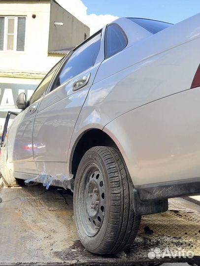 Приора на разбор