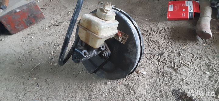 Вакуумный усилитель тормозов passat b3