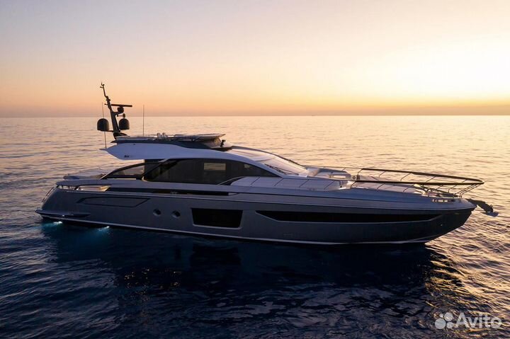 Моторная яхта Azimut S8, 2024