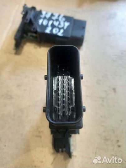 Блок управления стеклоподъемниками Пассат Б5