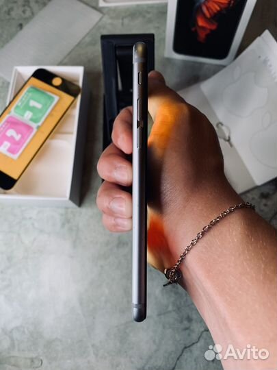 iPhone 6S, 16 ГБ