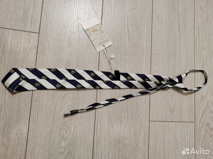 Узкий галстук с морской тематикой