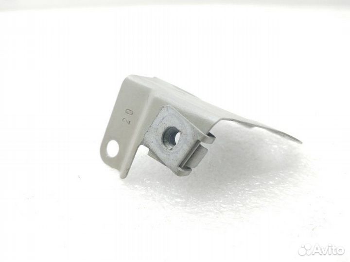 Кронштейн крыла передний правый Bmw 5-Series F10