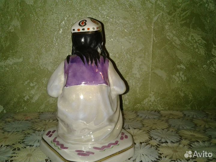 Статуэтка Узбечка