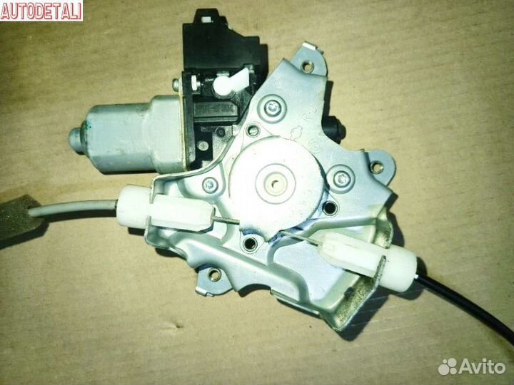 Стеклоподъемник передней двери Nissan Juke F15