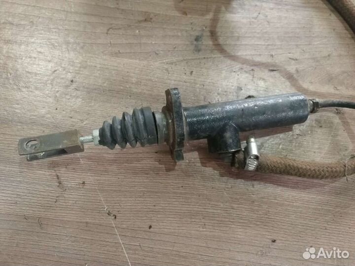 Цилиндр сцепления Audi 80 (B3), 1991