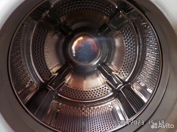 Стиральная машина с вертикальной загрузкой