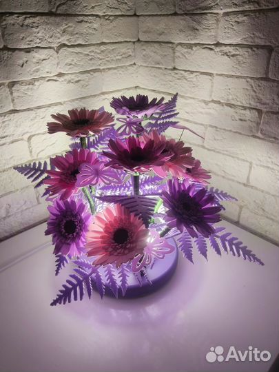 Цветы ручной работы. Светильник