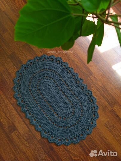 Коврик вязаный ручная работа
