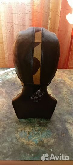 Кепка женская из шкуры коровы отделанная кожей