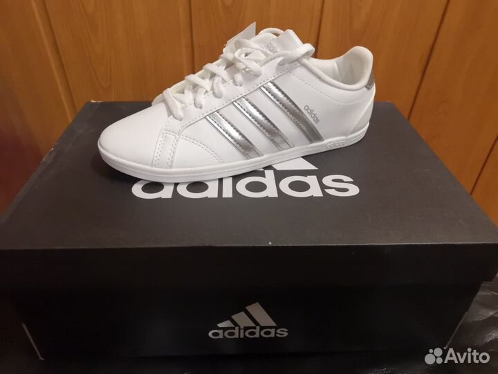 Кроссовки женские adidas 36 размер