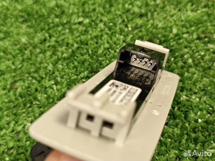 Микрофон LADA X-Ray Cross 1.6 H4MD 2022