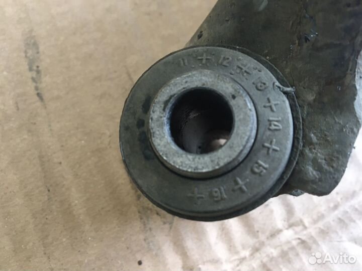 Рычаг передний правый Hyundai Solaris 1 (5598)