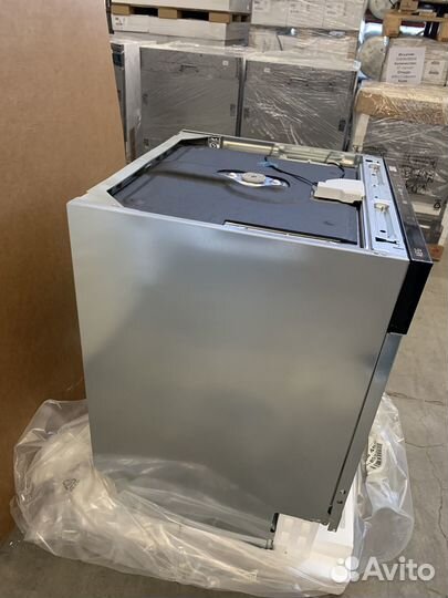 Встраиваемая посудомоечная машина AEG FSR52917Z