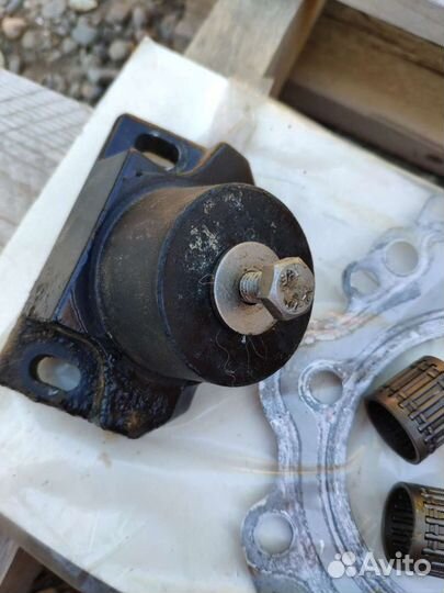 Подушка двигателя seadoo