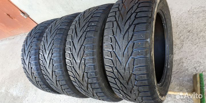 Nokian Tyres Hakkapeliitta R2 SUV 255/55 R18 109R