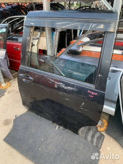 Дверь левая задняя Mazda MPV дорест LW5V LW