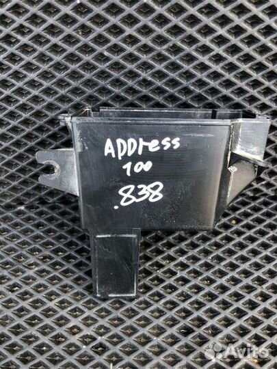 Отсек аккумулятора Suzuki Address V100 E111