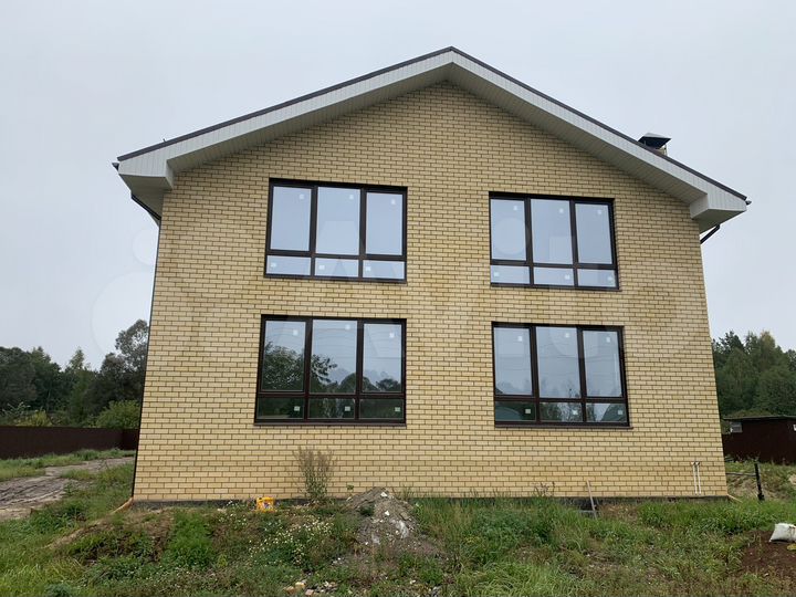 Коттедж 280 м² на участке 40 сот.