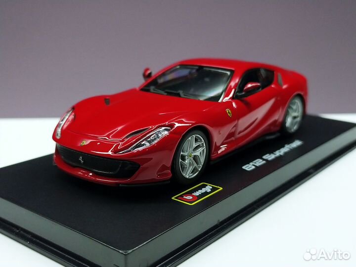 1:43 Ferrari 812 Superfast