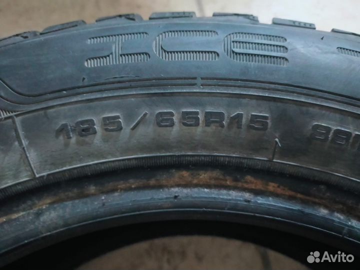 Dunlop Ice Touch 185/65 R15