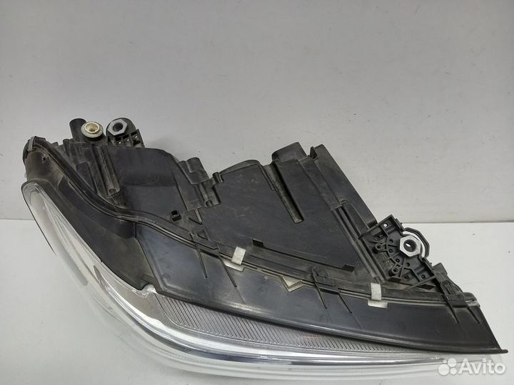 BMW g01 X3 g02 X4 (c 17) фара правая
