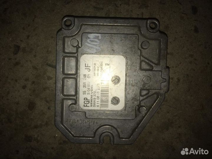 Блок управления двигателем opel Zafira B 55354416