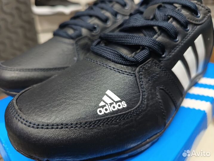 Кроссовки adidas daroga