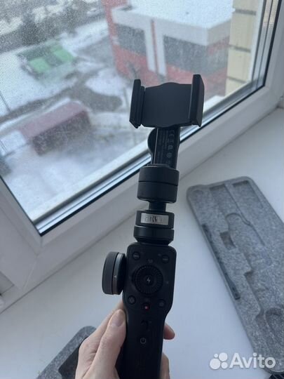 Стабилизатор для съемки Zhiyun Smooth 4