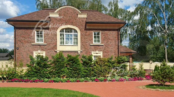 Дом 146 м² на участке 30 сот.