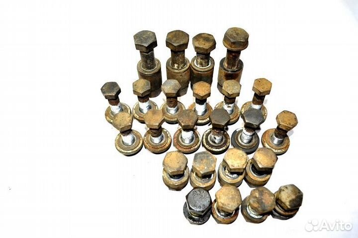 Болт рамы scania G-series (01.04)