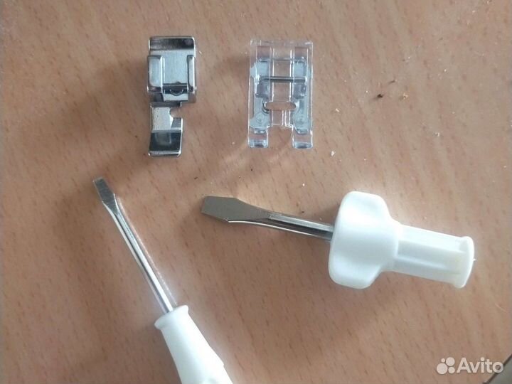 Швейная машина new home