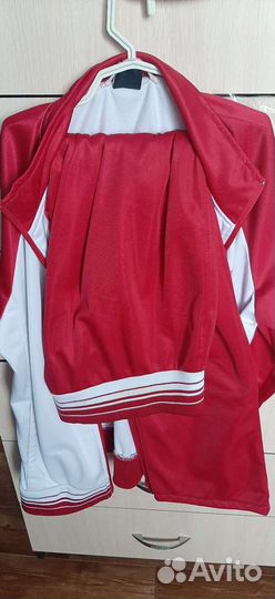 Спортивный костюм женский