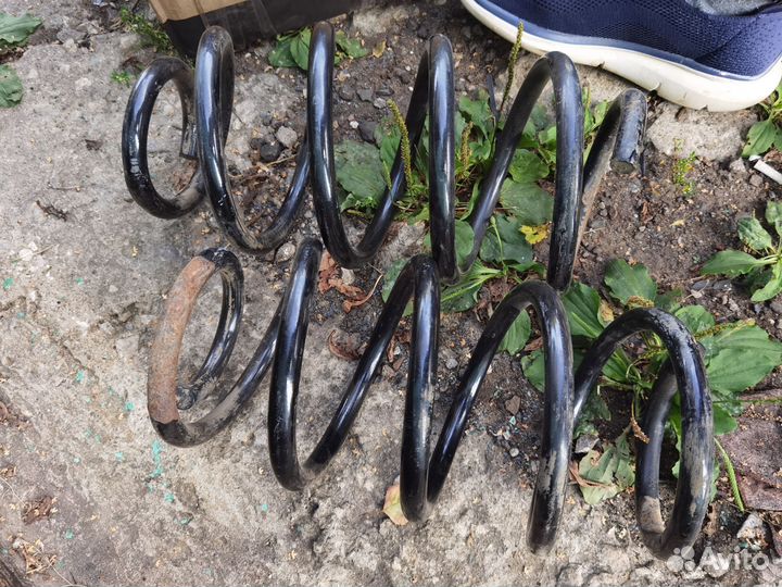 Пружины передние Volkswagen T5