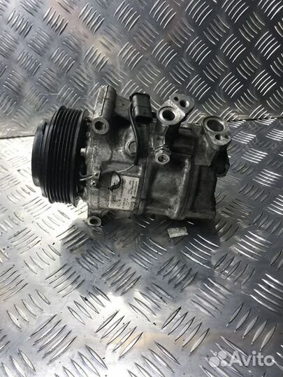 Компрессор системы кондиционирования Mercedes-Benz