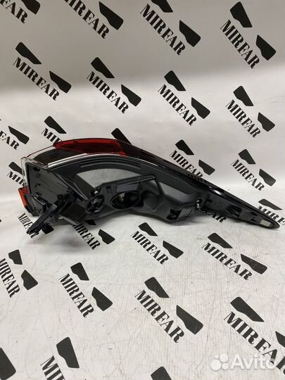 Задний левый внешний фонарь Lexus RX IV 2015-2019