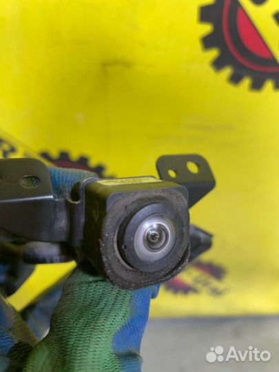 Камера переднего вида Nissan Patrol Y62 Y62 5.6