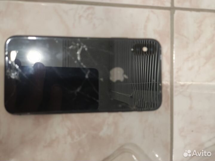 iPhone X, 64 ГБ