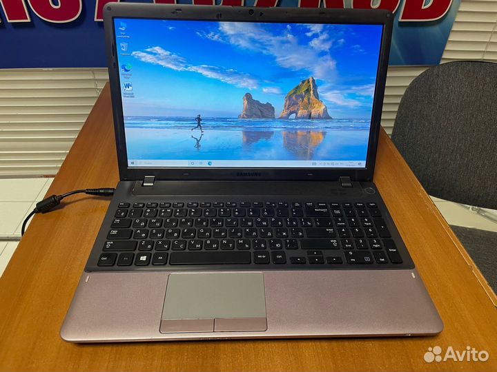 Ноутбук Samsung / A10 4 ядра / ssd / видео 2gb