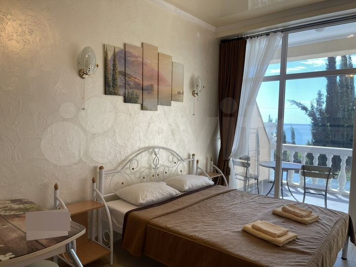 Квартира-студия, 40 м², 3/3 эт.