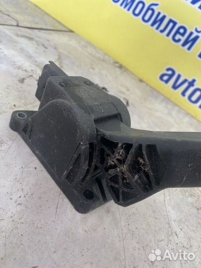 Педаль газа Citroen C4