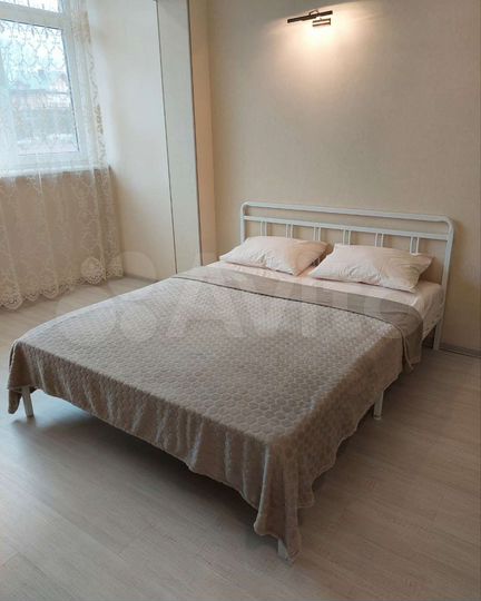 1-к. квартира, 42 м², 13/15 эт.