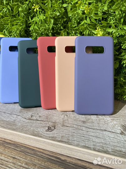 Чехол силиконовый Samsung S10e