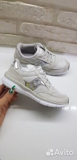 Кроссовки saucony