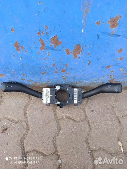 Пассат В5 Подрулевой переключатель (8L0 953 513G)