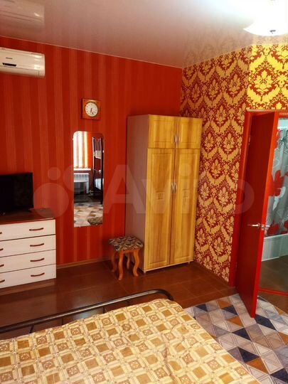 Комната 60 м², 1/2 эт.